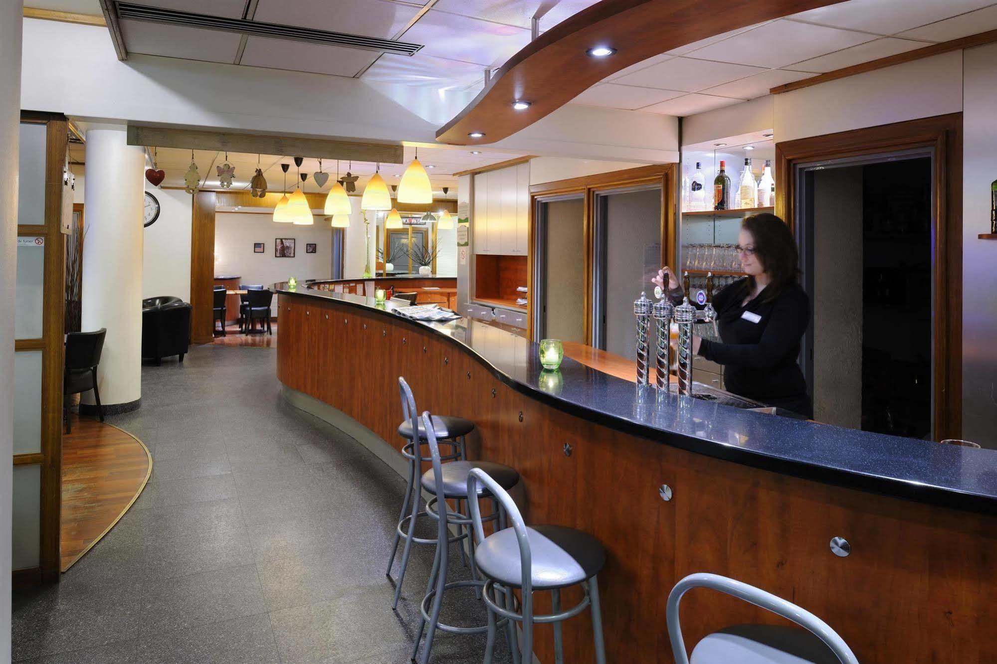 Ibis Styles Paris Saint Denis Pleyel Hotell Exteriör bild